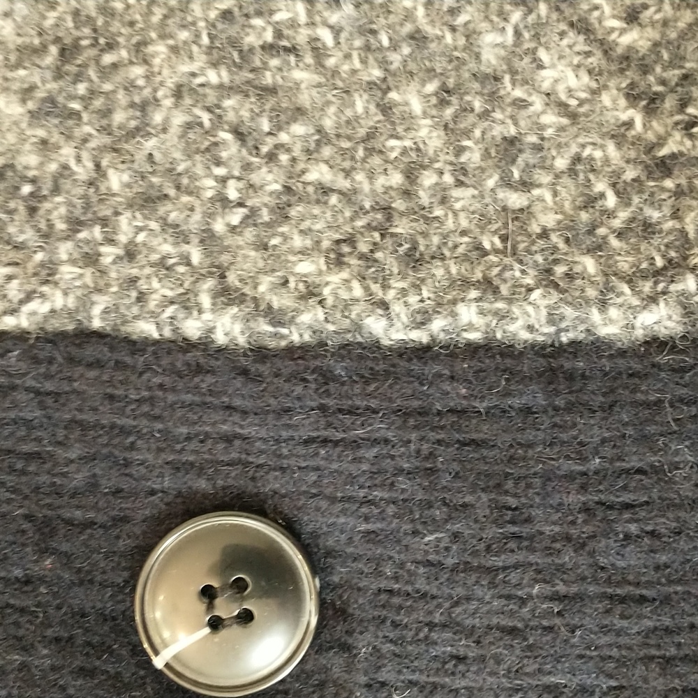 Telluride Clothing Company,‎ 80% LambsWool Sweater, Gray/Blue, Size Medium Fit - Picture 3 of 6